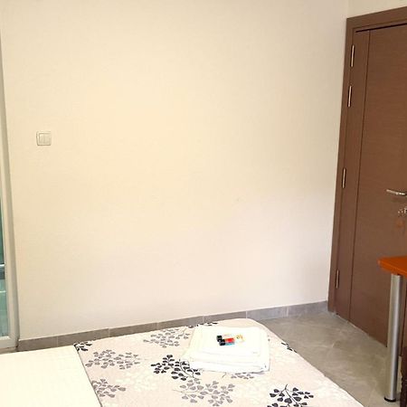 Studio Apartment Lis オフリド エクステリア 写真